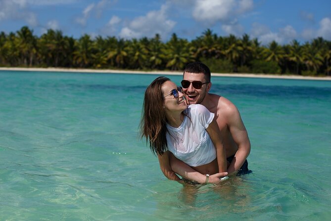 Professional Photo Session at a Bavaro Beach - Is $450 good value for your group?