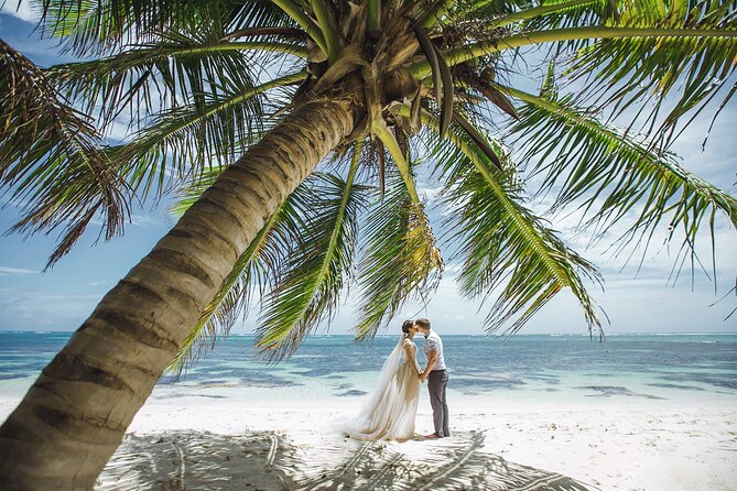 Professional photoshoot in Punta Cana and DR - Book now! - Who will enjoy this most