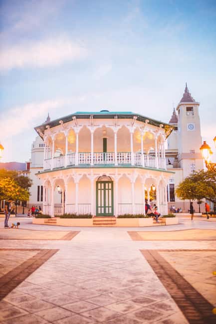 Puerto Plata: City Tour, Mountain and Lunch - Independence Central Park and the cathedral