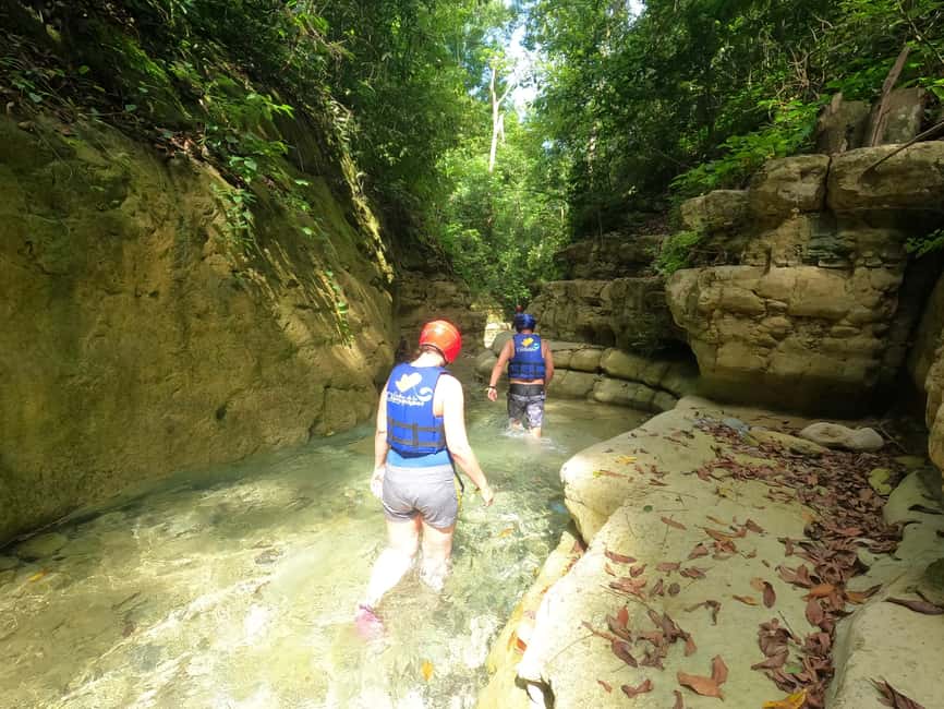 Puerto Plata: Damajagua Waterfalls Canyoning & Cocktail - The uphill walk into the limestone canyon