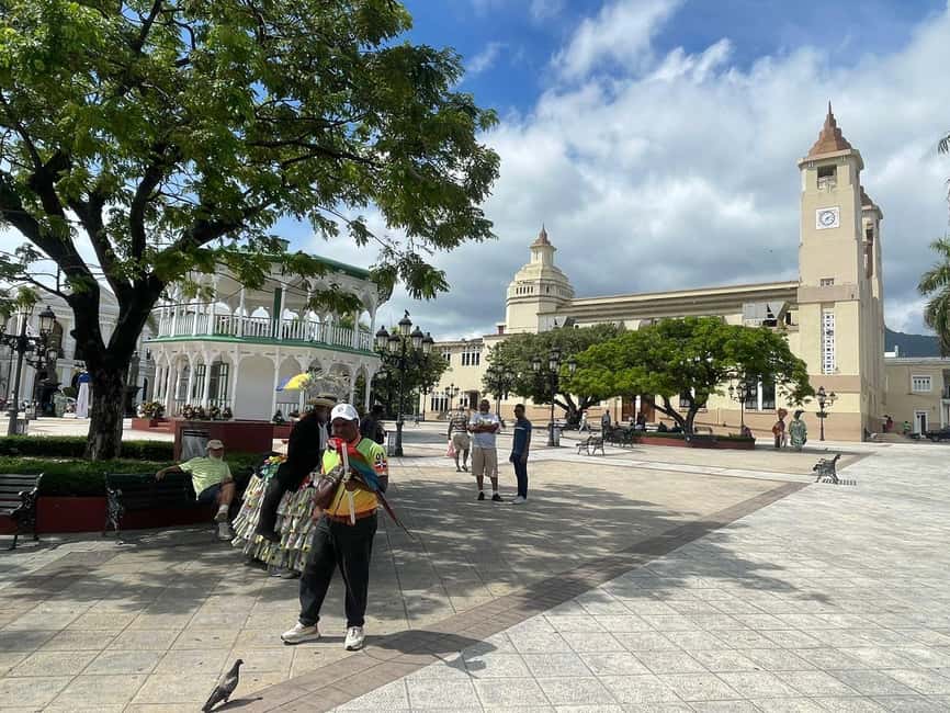 Puerto Plata: Half-Day Historic and Cultural Highlights Tour - Views from above and the Puerto Plata sign