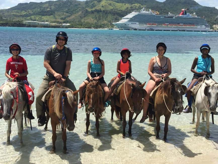 Puerto Plata: Horseback Riding Tour - The countryside section before the beach