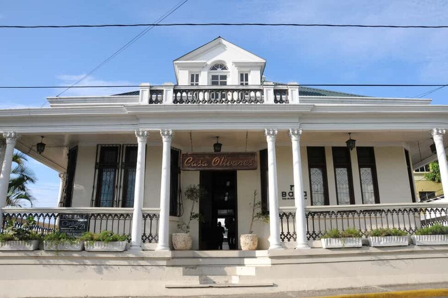 Puerto Plata Tour: History, Culture and Cable Car Ride - A typical Dominican lunch to finish