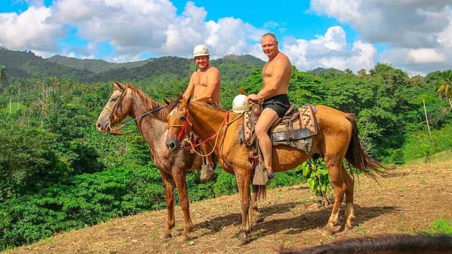 Punta cana 6-in-1: Buggies/Ziplines/Horses/Culture - Cacao, coffee, tobacco, and a taste of rural life