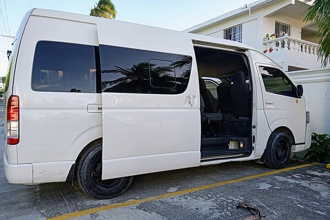 Punta Cana: Airport (PUJ) Shuttle To Hotel Round Trip - A calmer first hour after landing at PUJ