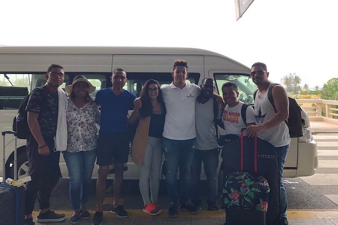 Punta Cana Airport to ALL BARCELO RESORTS in PUNTA CANA R/T - What the return trip looks like