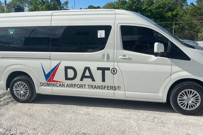 Punta Cana Airport to ROYALTON RESORTS PUNTA CANA R/T (NOT CHIC) - Key points at a glance