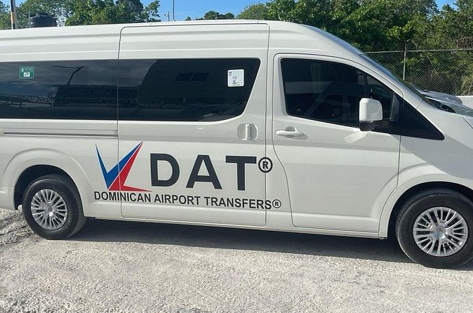 Punta Cana Airport to ROYALTON RESORTS PUNTA CANA R/T (NOT CHIC) - The driver experience