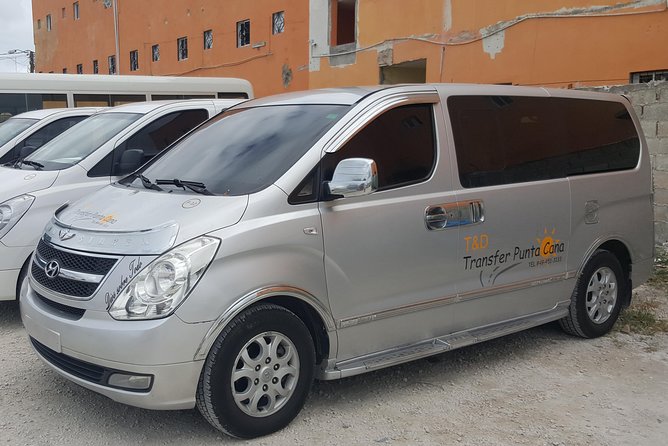 Punta Cana Airport to Uvero Alto Hotels > One Way - Key points at a glance
