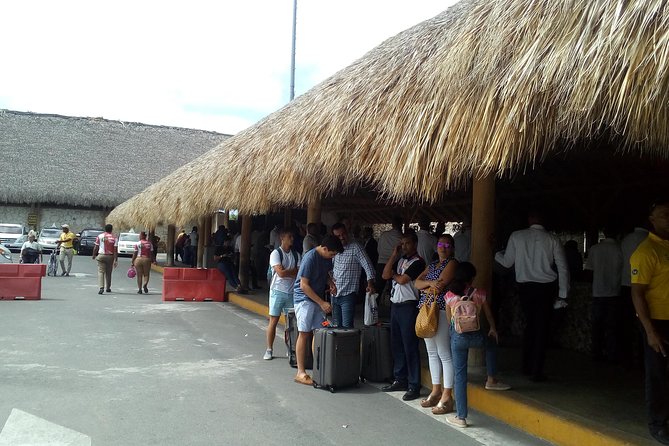 Punta Cana Airport Transfer Service - Families, luggage, and larger groups