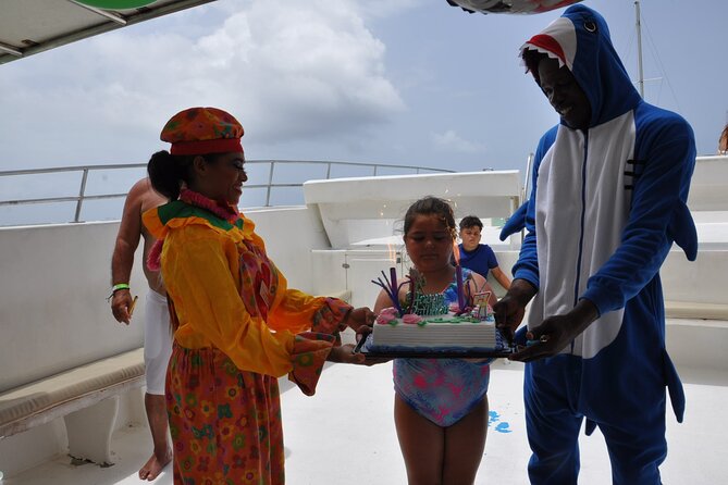 Punta Cana Boat Cruise and Snorkeling with Open Bar - Shallow water, drinks, and music