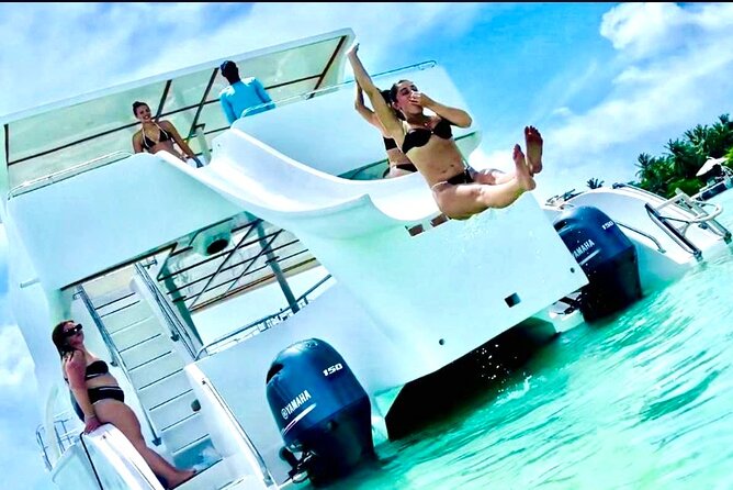 Punta Cana Booze Cruise, Snorkeling, Bar Entertainment Open Bar - Who will get the most from this cruise