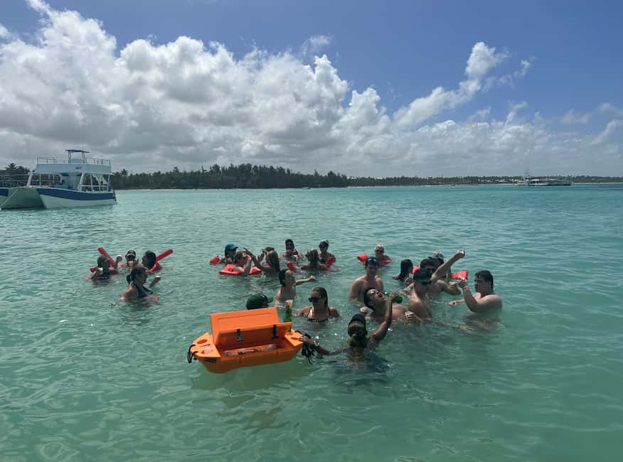 Punta Cana: Booze Cruise with Snorkel and Natural Pool Stop - Practical tips for a smoother outing