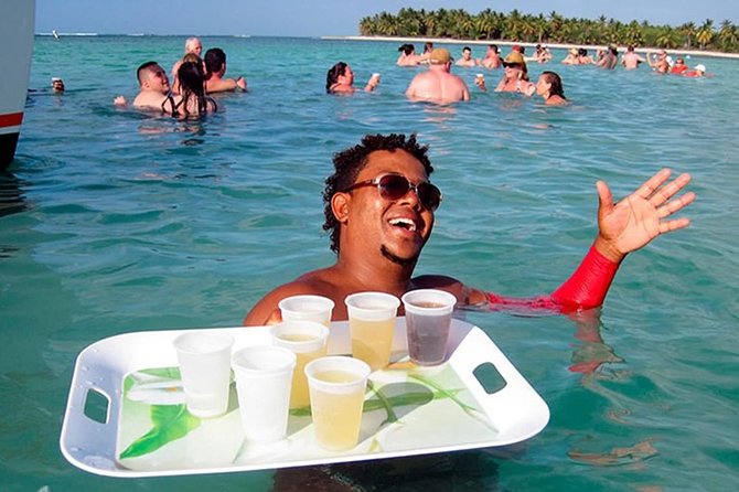 Punta Cana Booze Cruise with Snorkeling, Natural Pool & Open Bar - What this Punta Cana catamaran cruise is really like