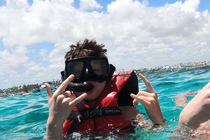 Punta Cana: Catamaran Tour, Reef Snorkeling and Unlimited Drinks! - Timing, group size, and small comfort details