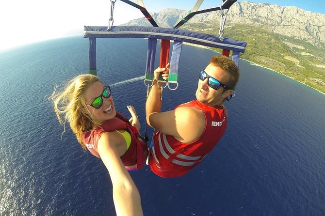 Punta Cana Combo Tour: Snorkeling, Catamaran Cruise & Parasailing - A three-part Punta Cana outing, with the sky first