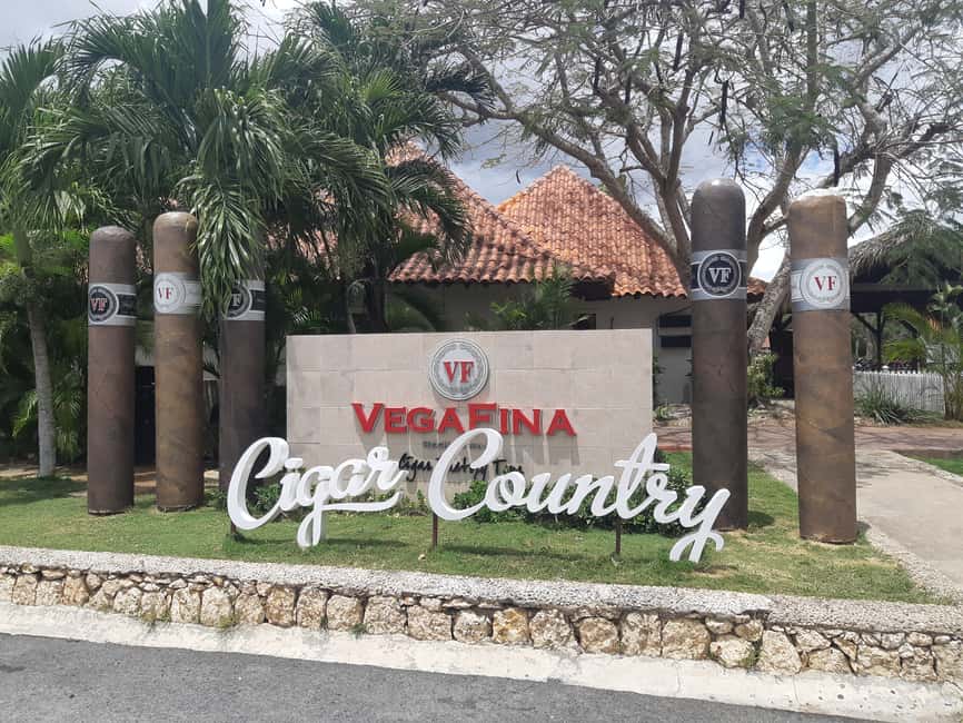 Punta Cana: Dominican Flavors Guided Day Trip - Transport, timing, and the language question