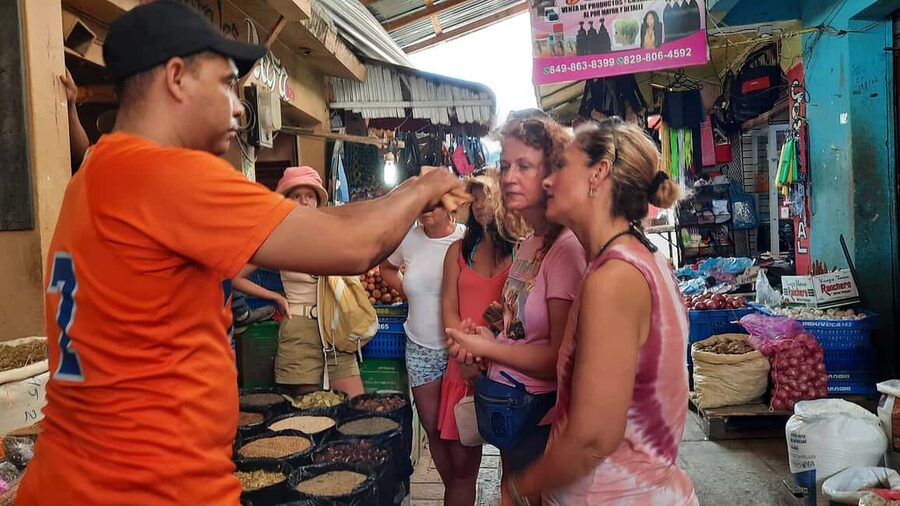 Punta Cana: Dominican Republic Culture Tour - From Punta Cana resorts to everyday Dominican life