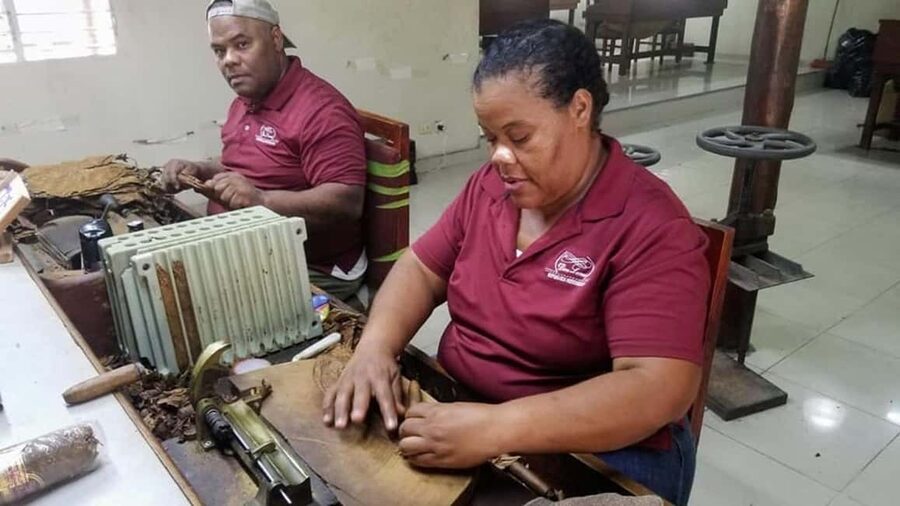 Punta Cana: Don Lucas Cigar Factory & Rum Tour with Pickup - One stop for cigars, rum, coffee and chocolate