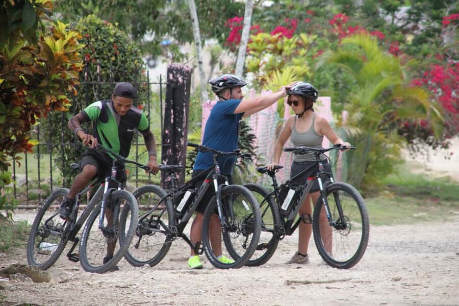 Punta Cana E-bike tour: Macao, El Salado, Ceiba, El Caño - Practical details that improve the day