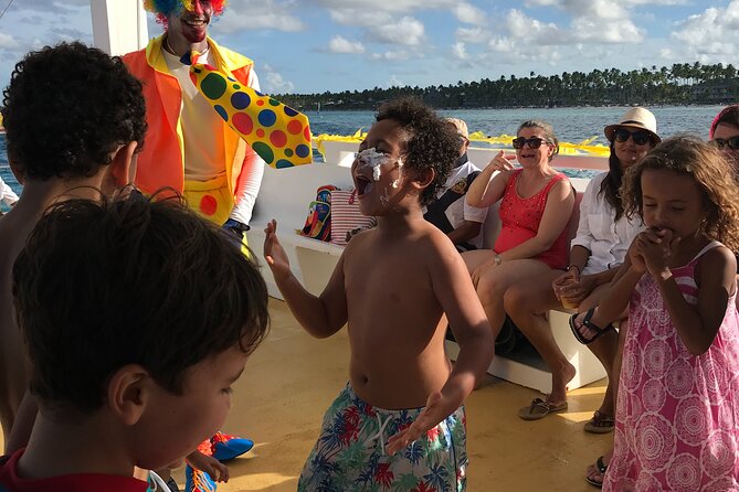 Punta Cana Family Boat Trip and snorkeling - Meeting the boat at Playa Bibijagua