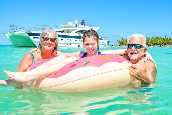 Punta Cana Family Boat Trip and snorkeling - What the crew and photographer add