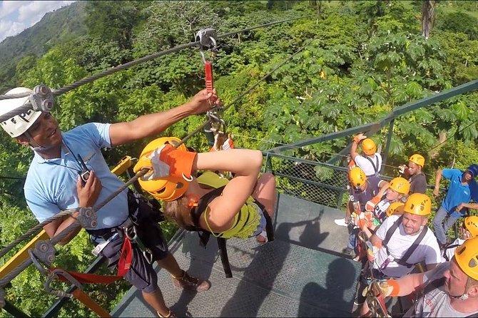 Punta cana: Half-Day Zipline Tour - Hotel pickup and the extra fee to watch
