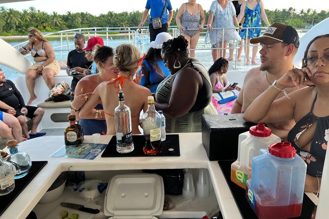 Punta Cana Hip Hop Party Boat with Snorkeling & Unlimited Drinks - The Natural Pool Stop