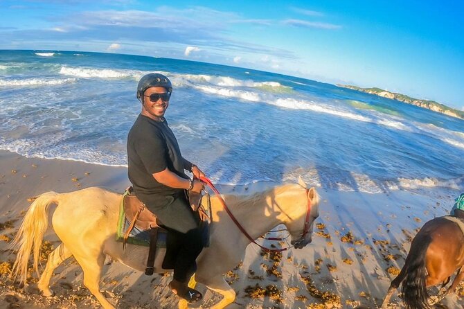Punta Cana Horseback Ride: Jungle, Macao Beach & Free Pick Up - Group size, pace, and guide support