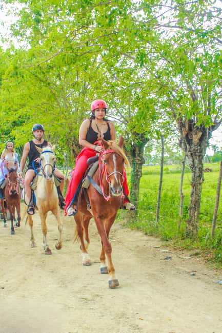 Punta Cana Horseback riding & Sunset + beach + free pick-up - What the $36 price really covers