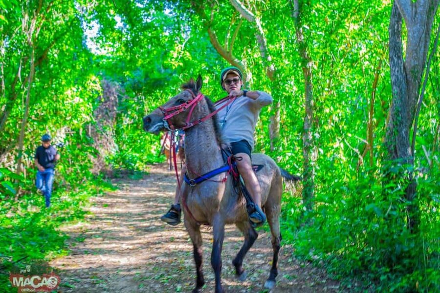 Punta Cana Horseback riding & Sunset + beach + free pick-up - Getting ready at Rancho Macao Adventure Boogies