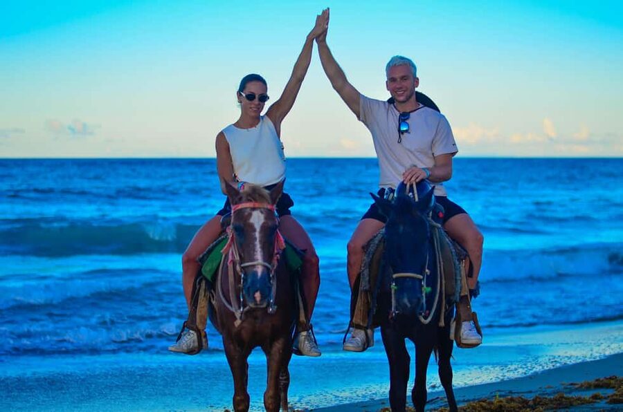 Punta Cana: Horseback Riding Tour with Sunset at Macao Beach - Hotel pickup with Andrew and the transfer routine