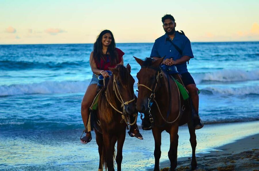 Punta Cana: Horseback Riding Tour with Sunset at Macao Beach - Who should book this sunset ride