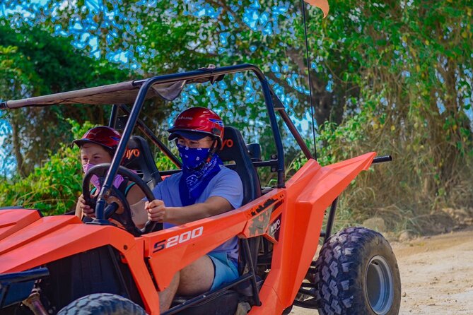 Punta Cana Kayo Buggy - Exploring the water cave