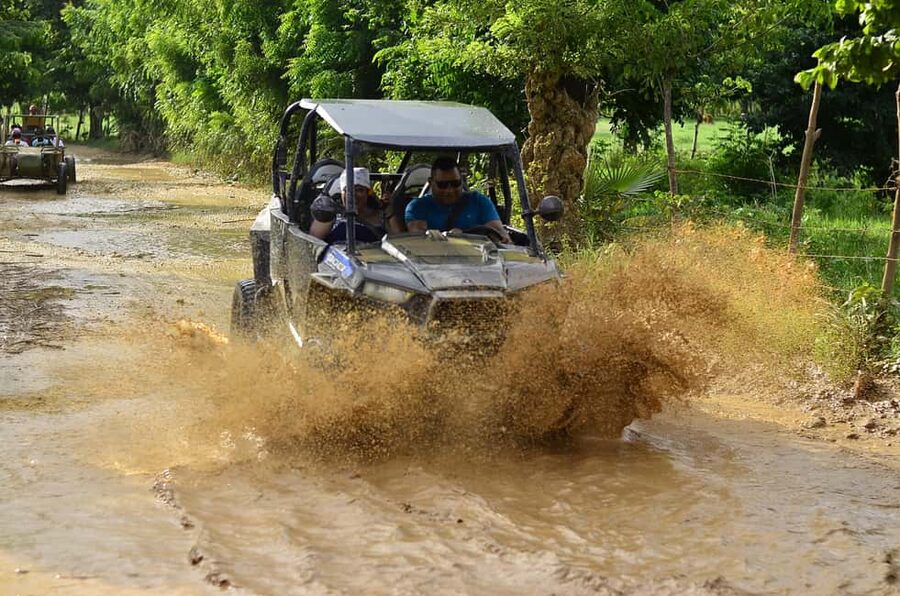 Punta Cana: Macao Beach and Cenote Buggy Adventure - A Dominican home and the taste of coffee and cocoa