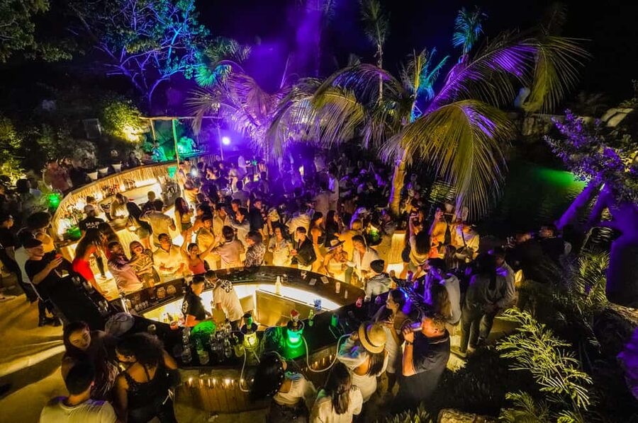 Punta Cana: Maroca Club Open Bar (Entry, Drinks & Transfers) - A nightclub inside a Caribbean cenote