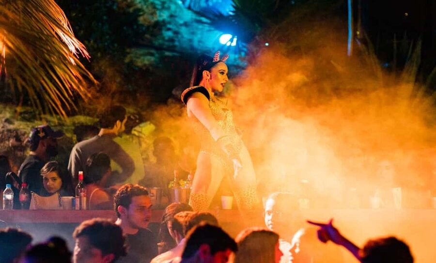 Punta Cana: Maroca Club Open Bar (Entry, Drinks & Transfers) - What the three to four hours look like