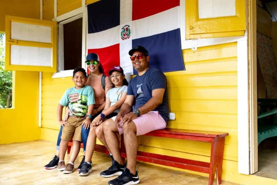 Punta Cana: Monkey Sanctuary Half-Day Tour - A taste of coconut oil, coffee, and chocolate
