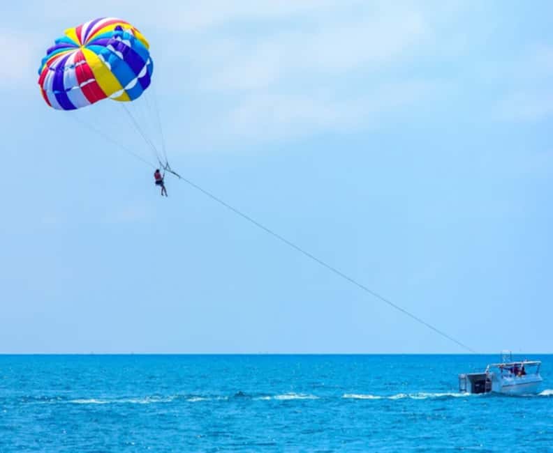 Punta Cana: Parasailing Experience with Round-Trip Transfer - Safety briefing and boat preparation
