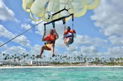 Parasailing Experience with Round-Trip Transfer