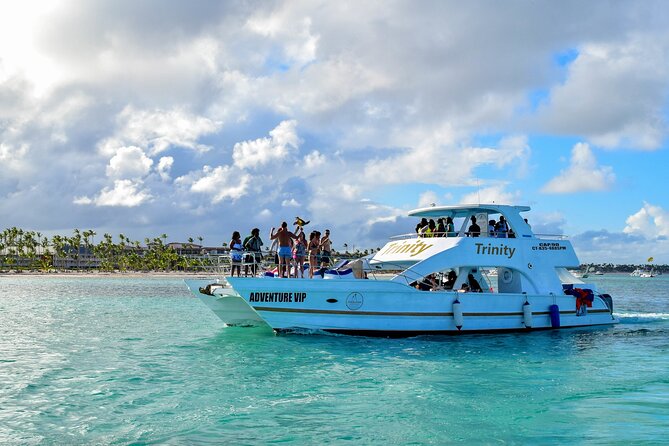 Punta Cana Party Boat and Open Bar (Adults only) - Punta Cana’s Floating Afternoon Party