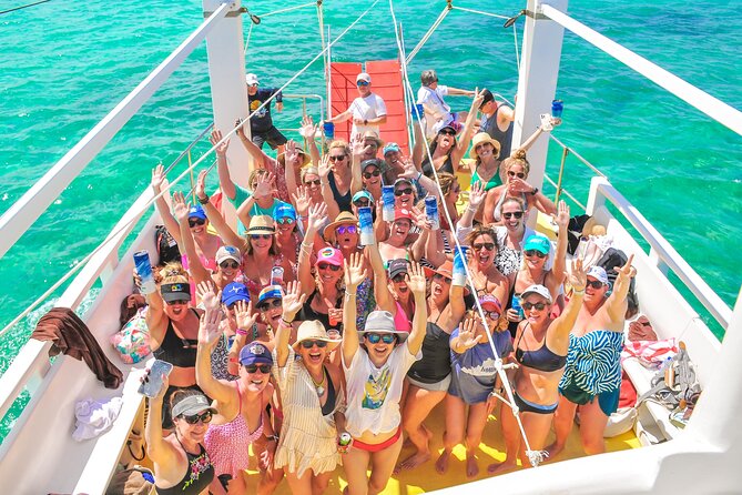 Punta Cana Party Boat (Only Adult) - Music and animation are the biggest swing factors
