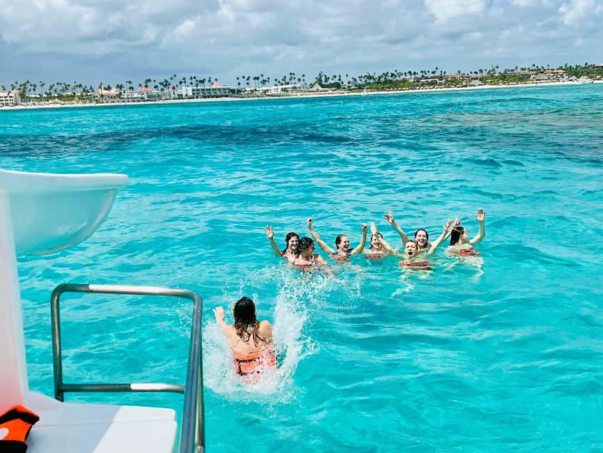 Punta Cana: Party Boat with Snorkeling, Open Bar And Hip Hop - Who will enjoy this most