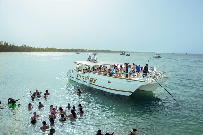 Punta Cana Private Boat Tour with Open Bar and BBQ - Three Hours Along Punta Cana’s Coast
