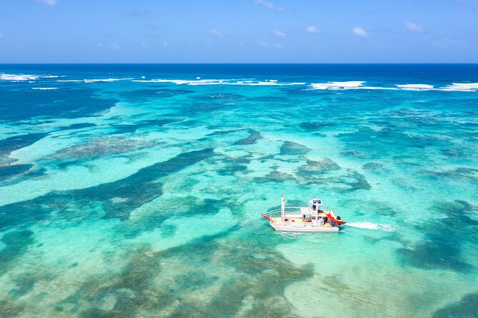 Punta Cana Private Catamaran Cruise: Snorkeling, Beach & BBQ - Wading at the shallow natural pool