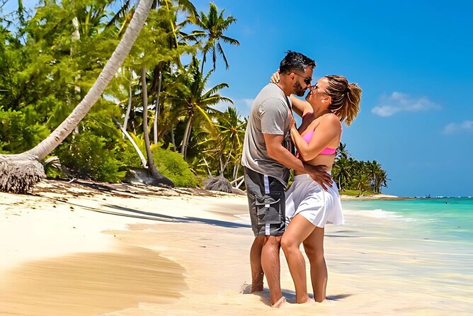 Punta Cana Private Catamaran with Snorkeling, Lunch & Open Bar - Service and the private-party atmosphere