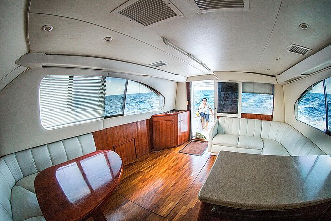 Punta Cana Private Fishing Charter boat Fortuna 42' - Fishing help for beginners and experienced anglers
