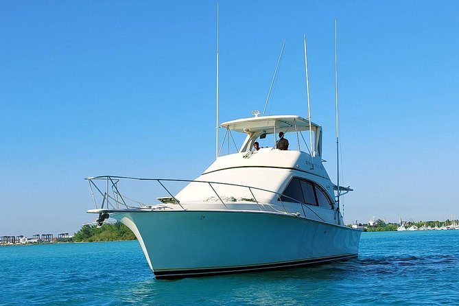 Punta Cana Private Fishing Charter boat Fortuna 42' - When the fishing slows: swimming, snorkeling, and beaches