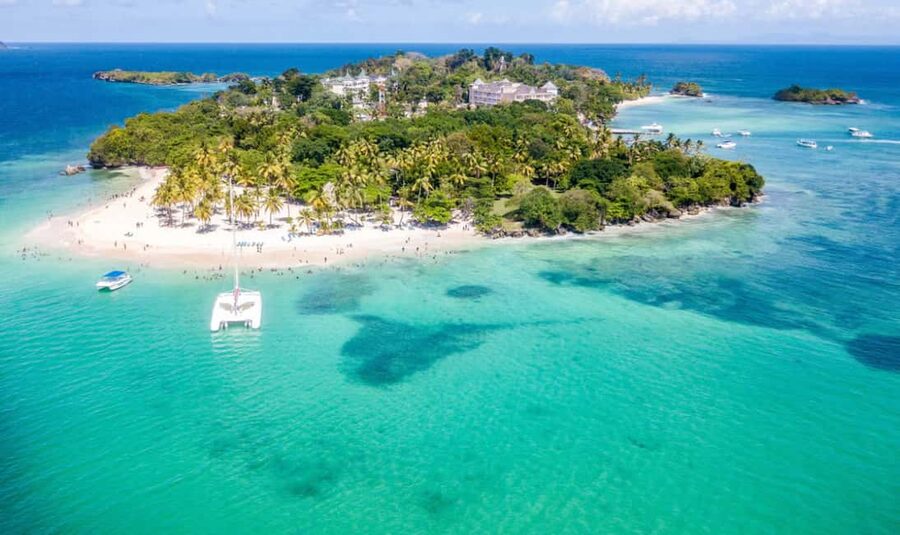 Punta Cana: Samaná Cayo Levantado & El Limón Waterfall Tour - Key points to know