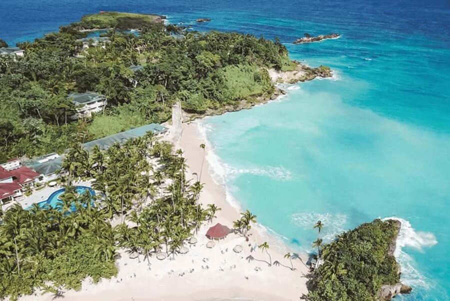 Punta Cana: Samaná Whale Watching, Bacardi & Limon Falls - Dominican lunch by the dock